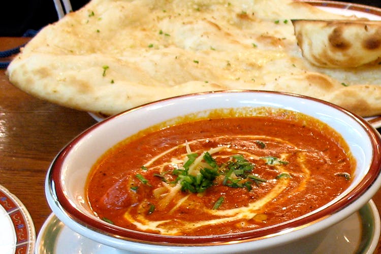 Dish,Food,Cuisine,Naan,Ingredient,Curry,Produce,Indian cuisine,Gravy,Red curry