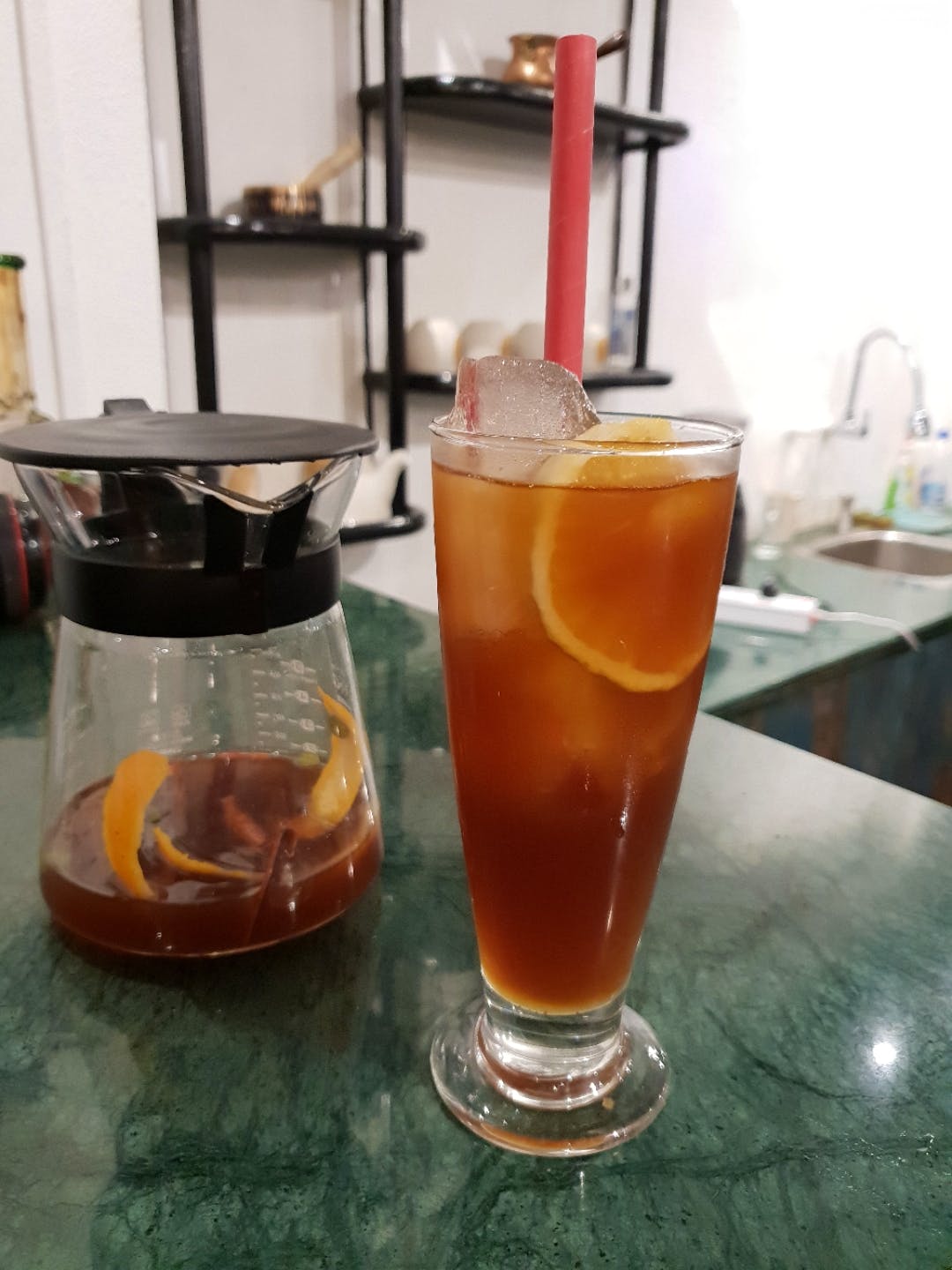 Drink,Distilled beverage,Alcoholic beverage,Cuba libre,Liqueur,Long island iced tea,Black russian,Dark 'n' stormy,Cocktail,Grog