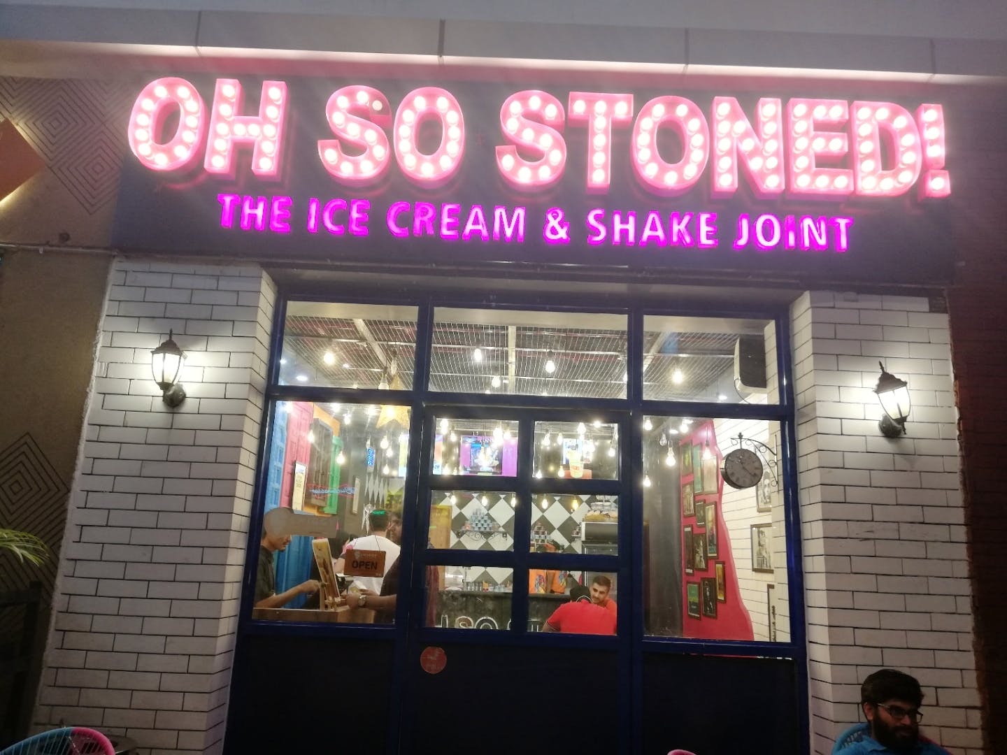 Drop By Oh So Stoned To Satiate All Those Dessert Cravings