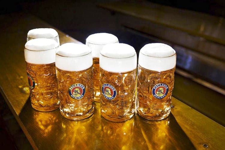 Beer glass,Beer,Drink,Pint glass,Lager,Pint,Drinkware,Wheat beer,Bottle,Bia hơi