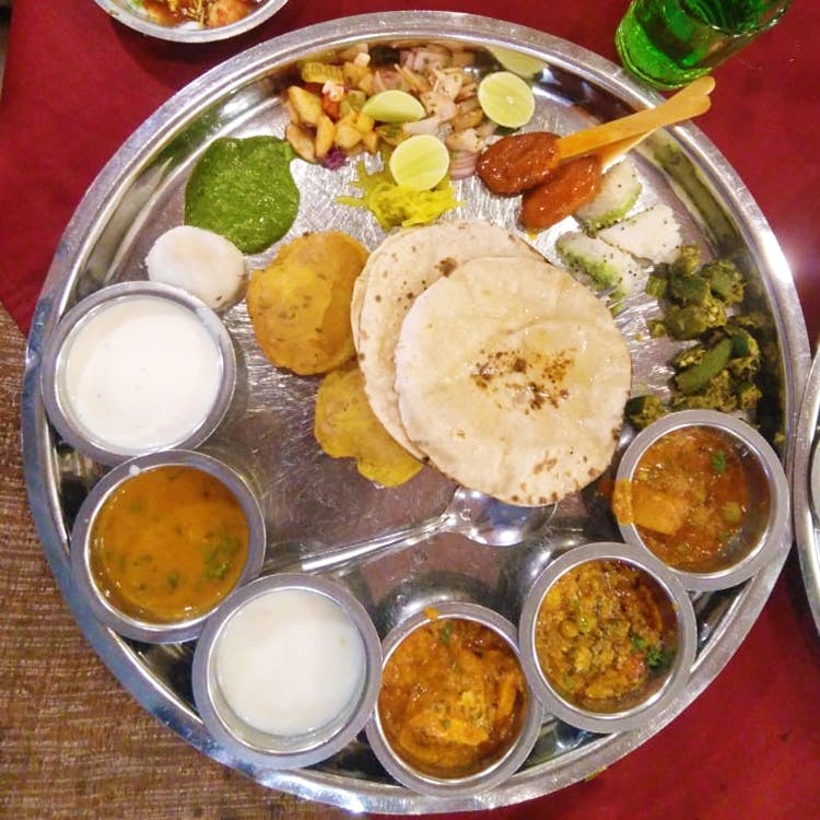 Dish,Food,Cuisine,Meal,Ingredient,Lunch,Maharashtrian cuisine,Produce,Puri,Indian cuisine
