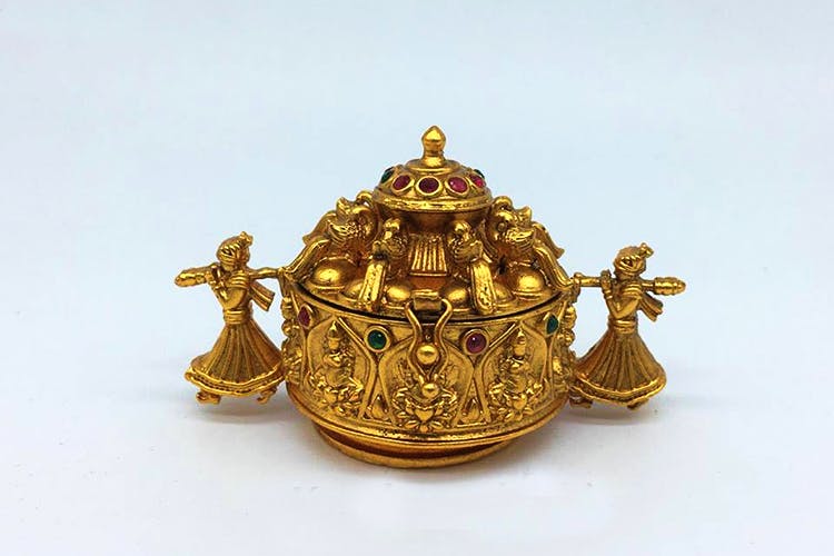 Brass,Metal,Bronze,Gold,Fashion accessory,Tableware,Antique