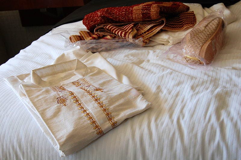 Silk,Bed sheet,Linens,Textile,Room,Pillow,Bedding,Furniture