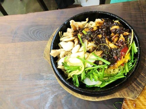 A Noodle Bowl At This Cafe Doesn’t Need A Gravy To Make It Taste Better