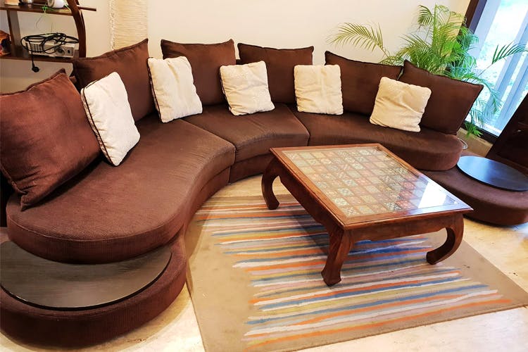 Buy Second Hand Furniture From Embassy Goods I LBB, Delhi