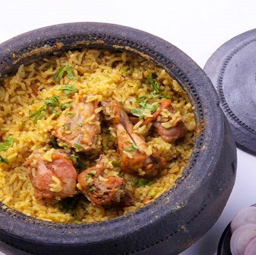 Dish,Cuisine,Food,Biryani,Rice,Meat,Ingredient,Claypot chicken rice,Jambalaya,Kabsa