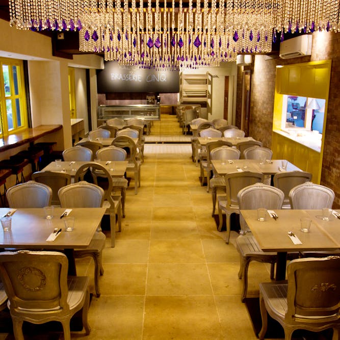 Building,Room,Interior design,Restaurant,Function hall,Furniture