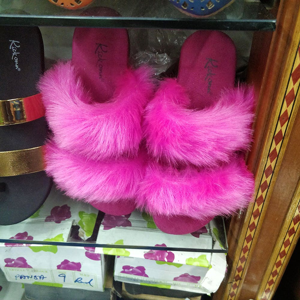 Pink,Fur,Magenta,Textile,Fur clothing,Tail