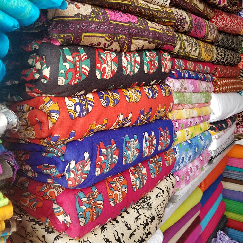 Wool,Textile,Bazaar,Thread,Woven fabric,Market,Woolen,Linens,Knitting,Fashion accessory
