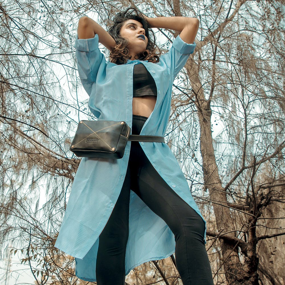 Clothing,Beauty,Fashion,Turquoise,Photo shoot,Tree,Model,Branch,Jeans,Photography