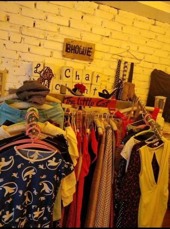 Room,Boutique,Textile,Event,Costume,T-shirt