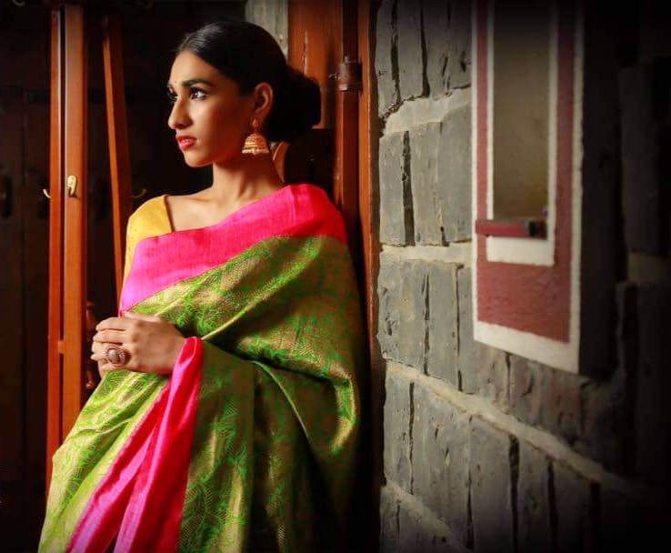 Sari,Green,Clothing,Pink,Lady,Beauty,Formal wear,Magenta,Textile,Fashion design