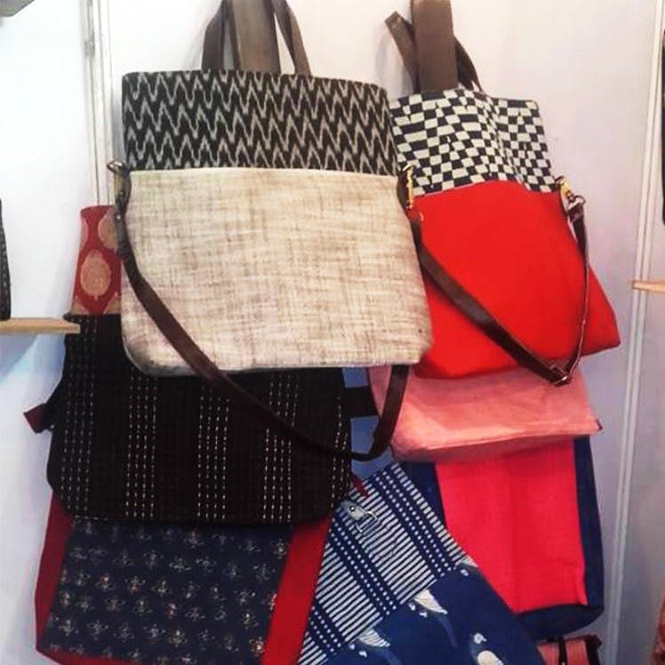 Bag,Handbag,White,Red,Fashion accessory,Tote bag,Diaper bag,Shoulder bag,Design,Pattern