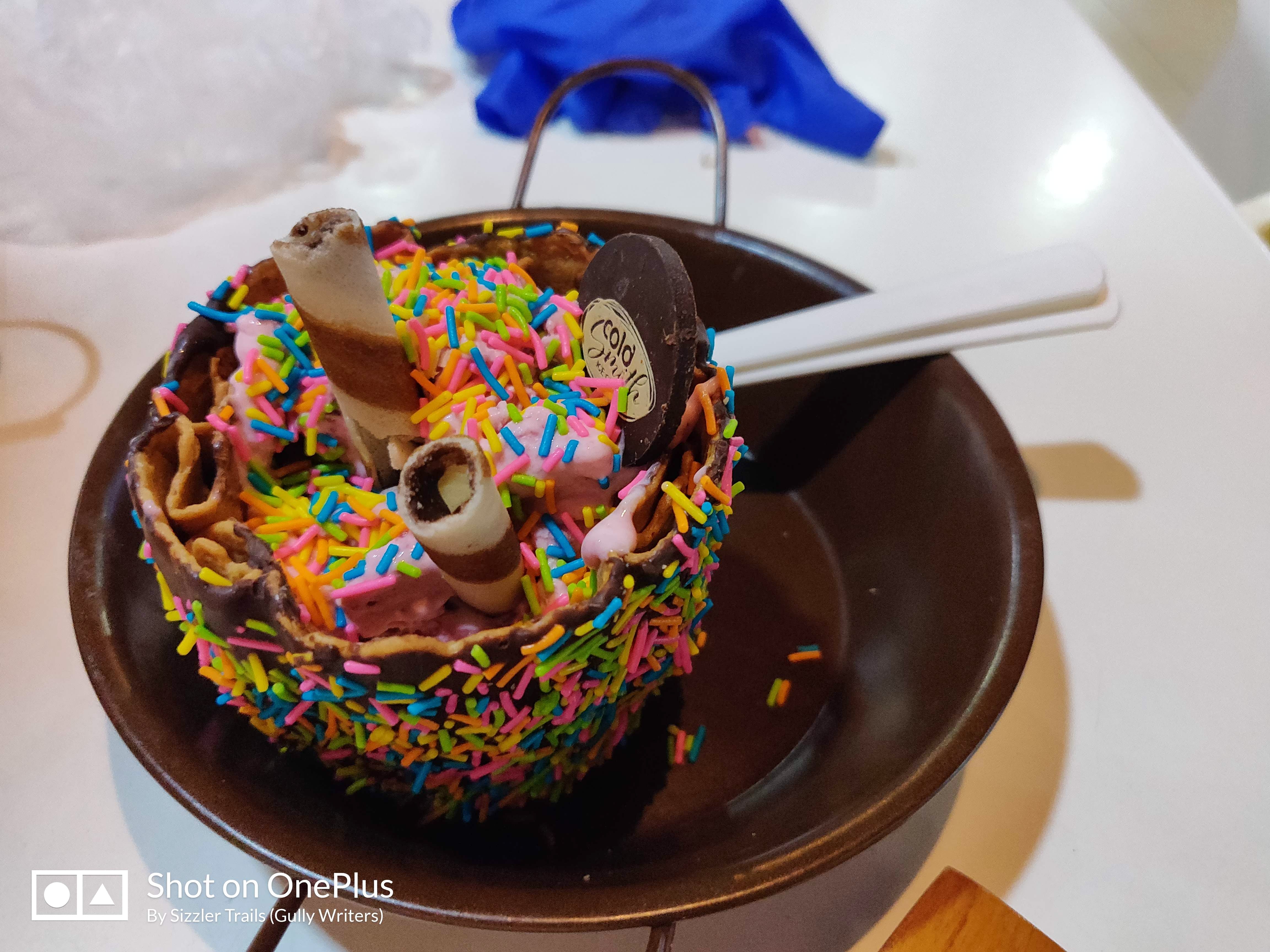 Food,Sprinkles,Dish,Dessert,Cuisine,Cake,Sweetness,Ingredient,Frozen dessert,Cupcake