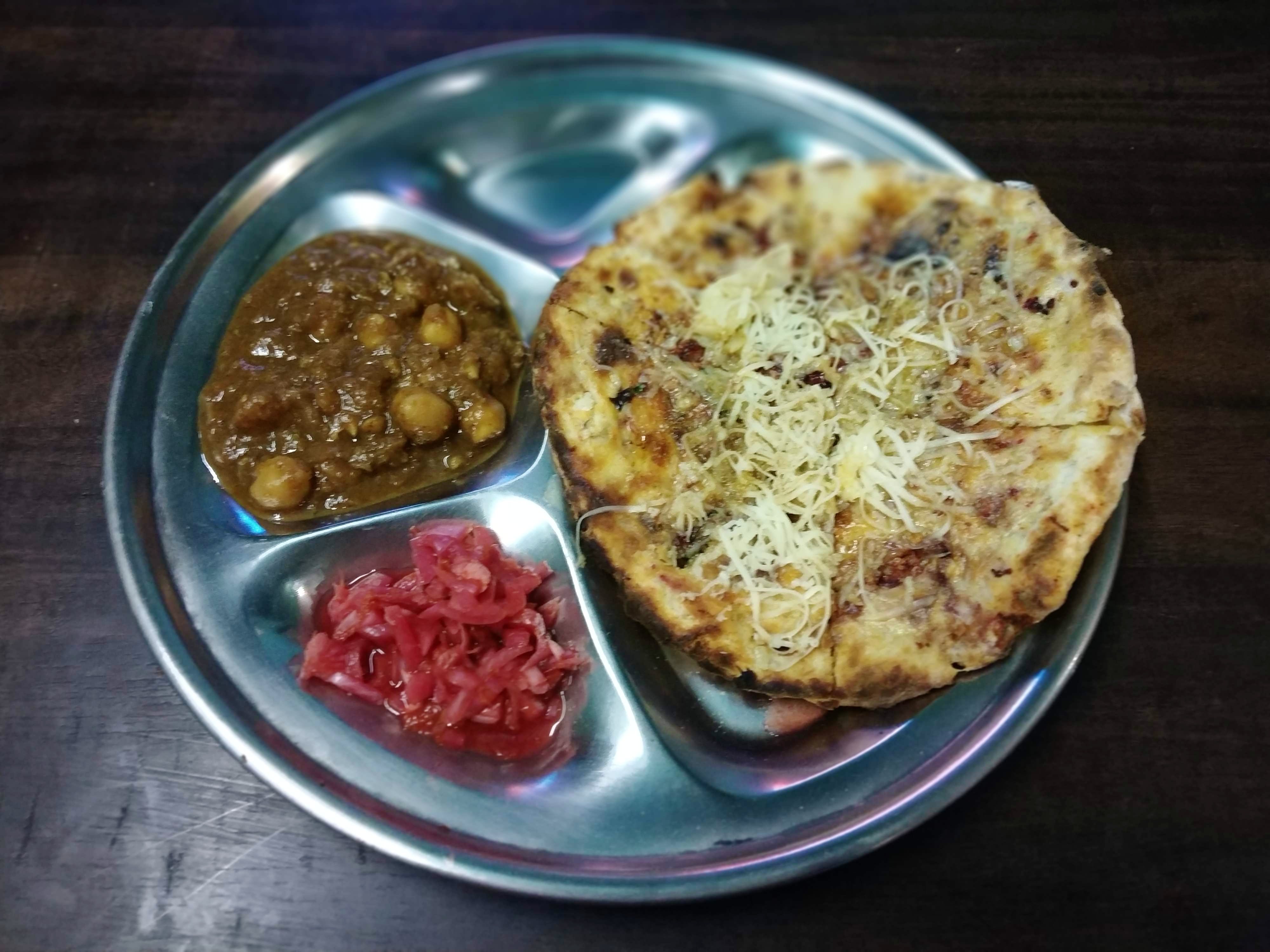 Amritsari Kulcha Chole