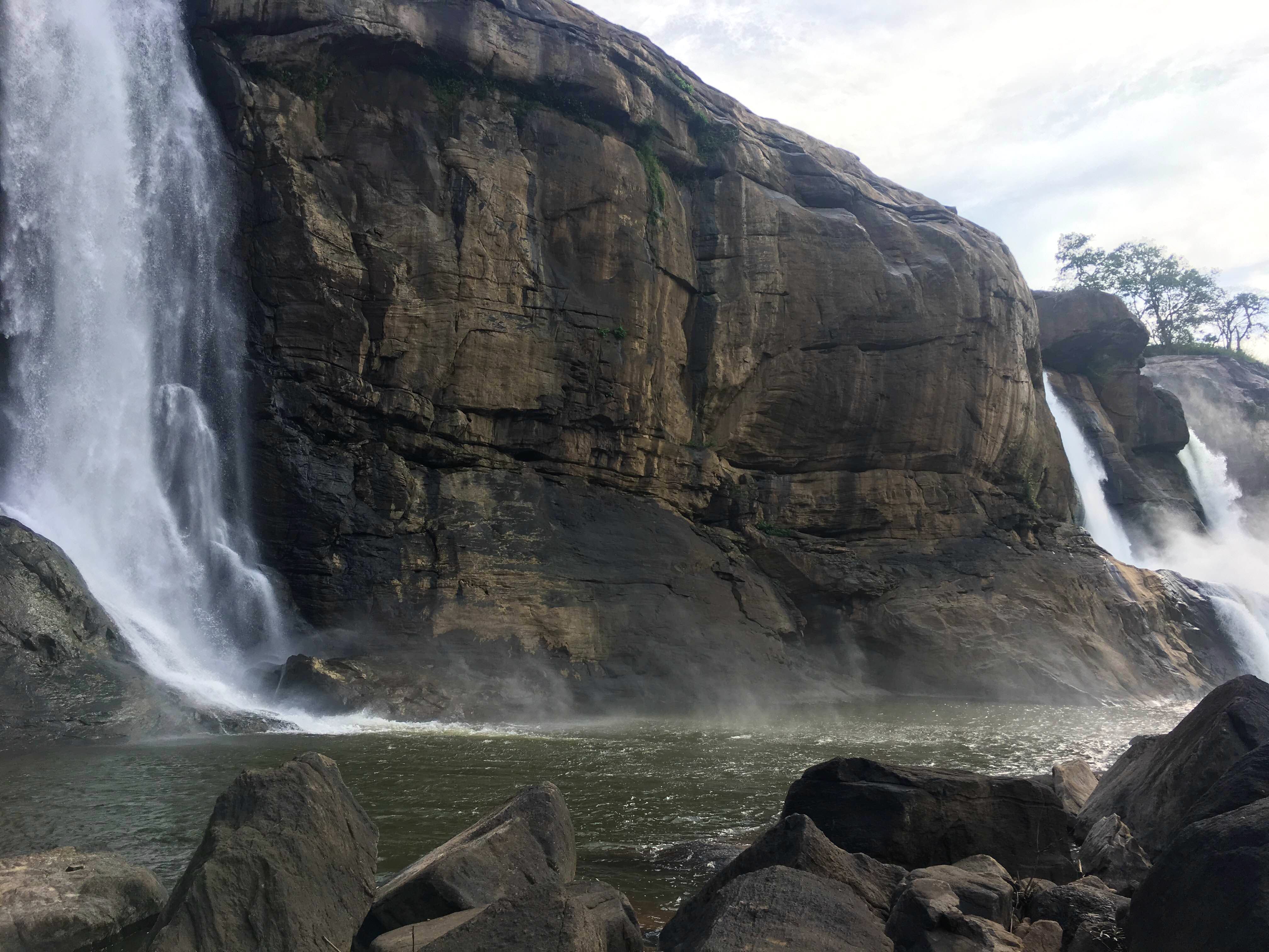 Waterfall,Water resources,Water,Nature,Watercourse,Chute,Natural landscape,Rock,Formation,Outcrop