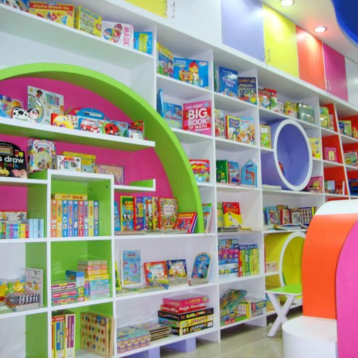 Shelf,Product,Shelving,Room,Building,Interior design,Bookcase,Retail,Supermarket,Furniture