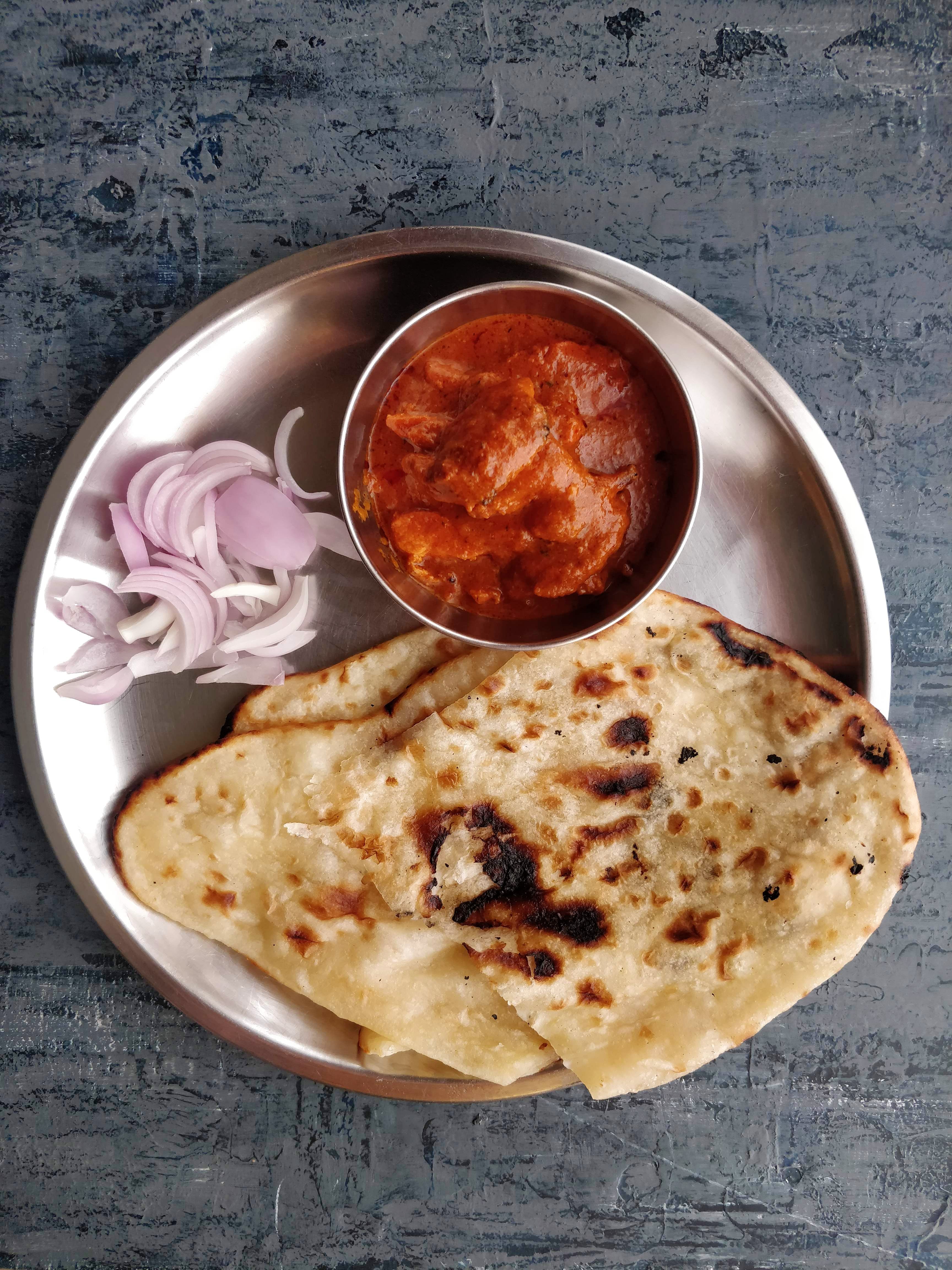 Dish,Food,Naan,Cuisine,Kulcha,Ingredient,Roti,Chapati,Roti canai,Flatbread