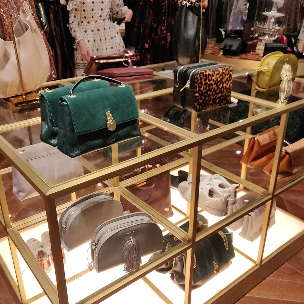 Politiebureau half acht rommel Ted Baker London Now Has A Second Store In The Capital