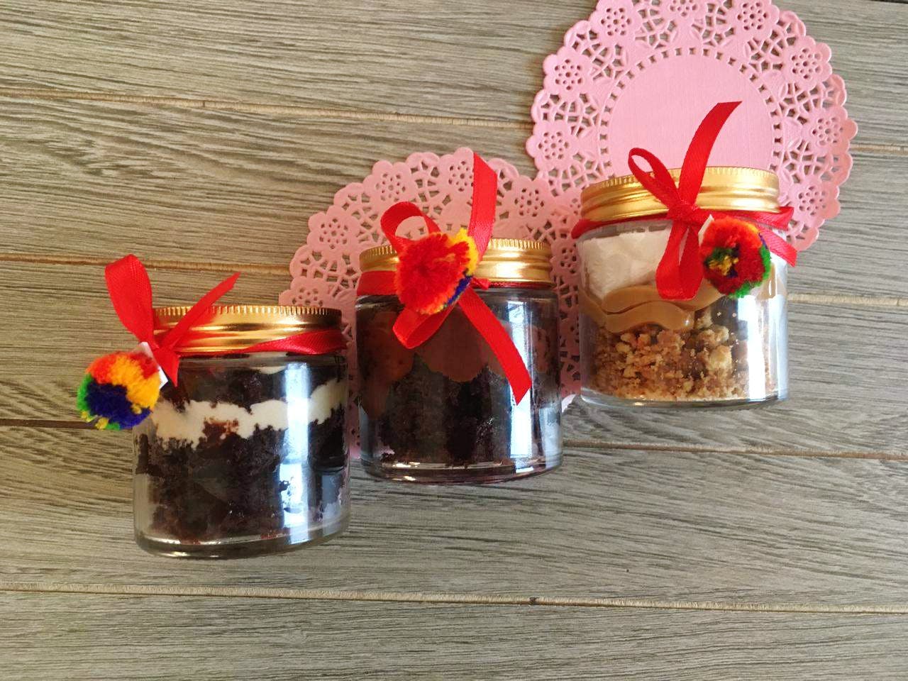 Present,Party favor,Mason jar,Wedding favors,Mishloach manot,Ritual,Potpourri,Food,Home accessories,Party supply