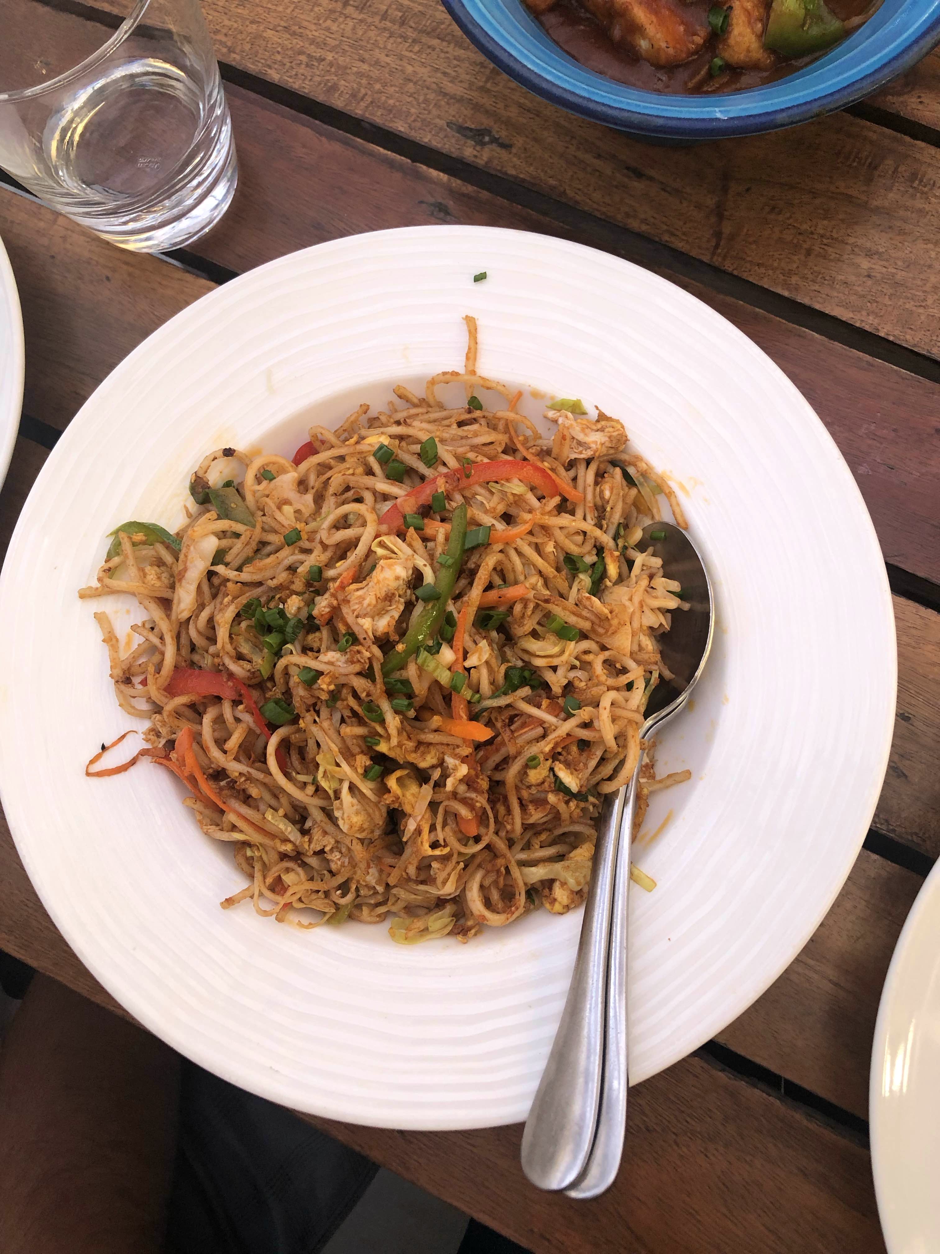 Dish,Cuisine,Food,Fried noodles,Chow mein,Noodle,Pancit,Lo mein,Spaghetti,Pad thai