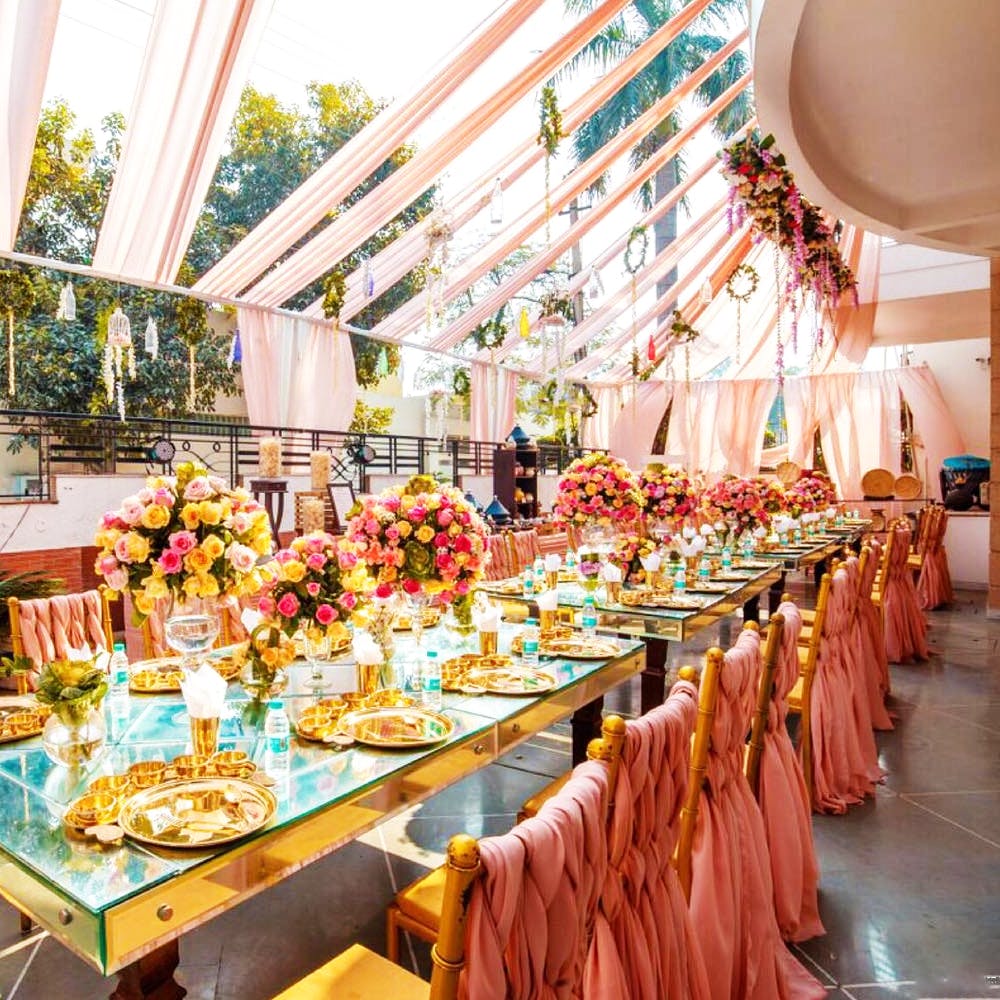 Decoration,Wedding banquet,Meal,Brunch,Orange,Function hall,Table,Party,Banquet,Buffet