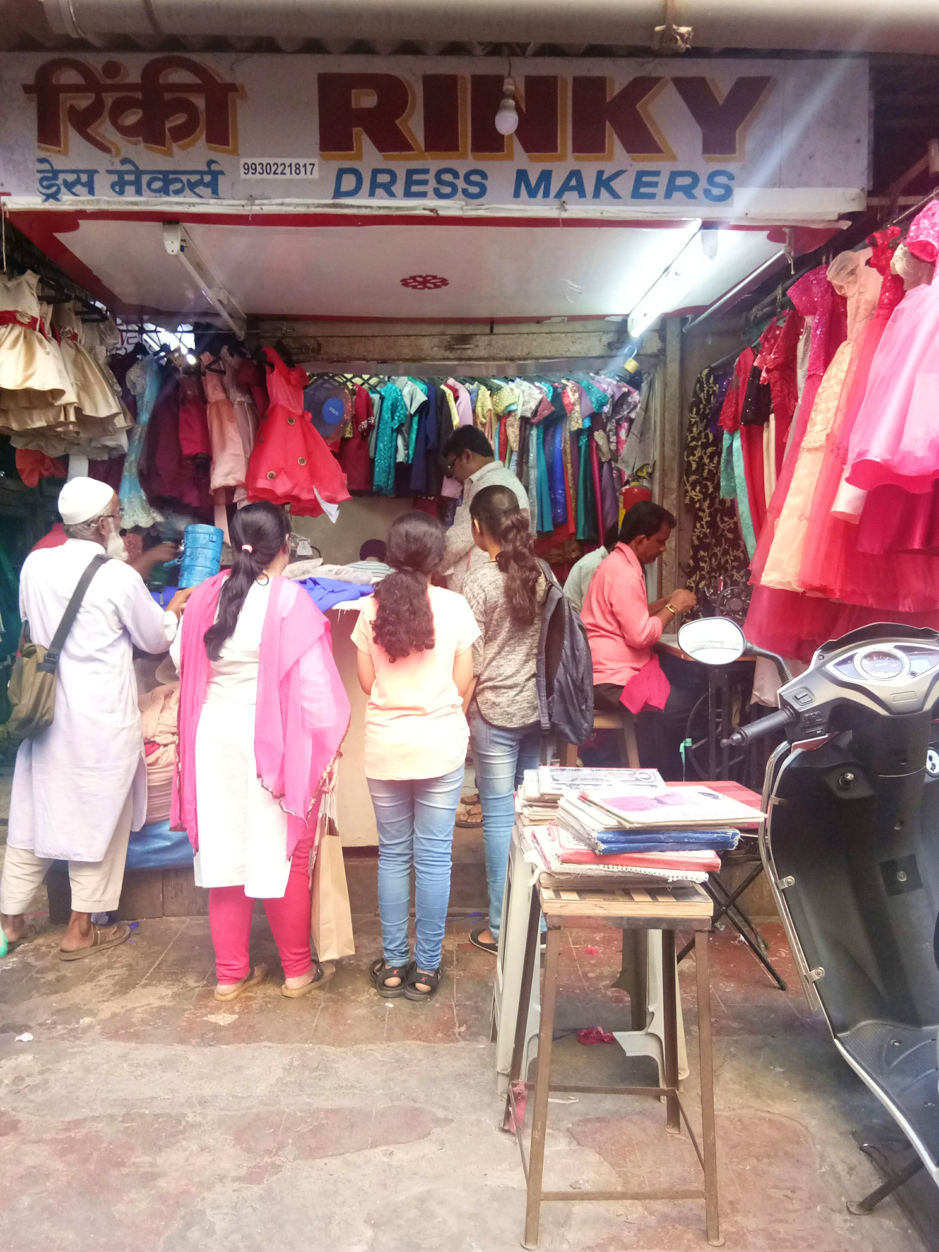 Fashion Valley in Mahim,Mumbai - Best Readymade Garment Retailers