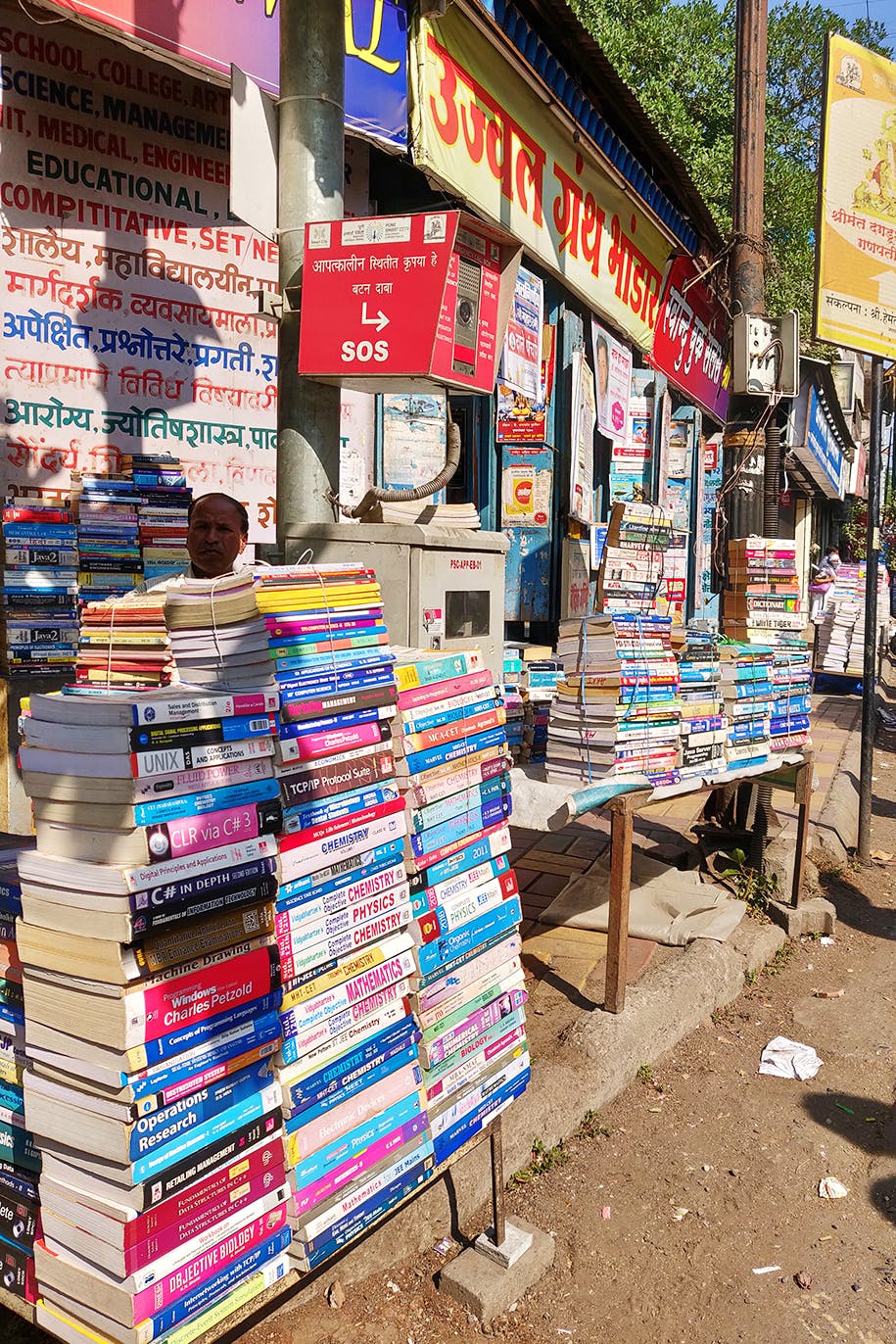 Cheap Textbooks And Novels In Pune Lbb Pune