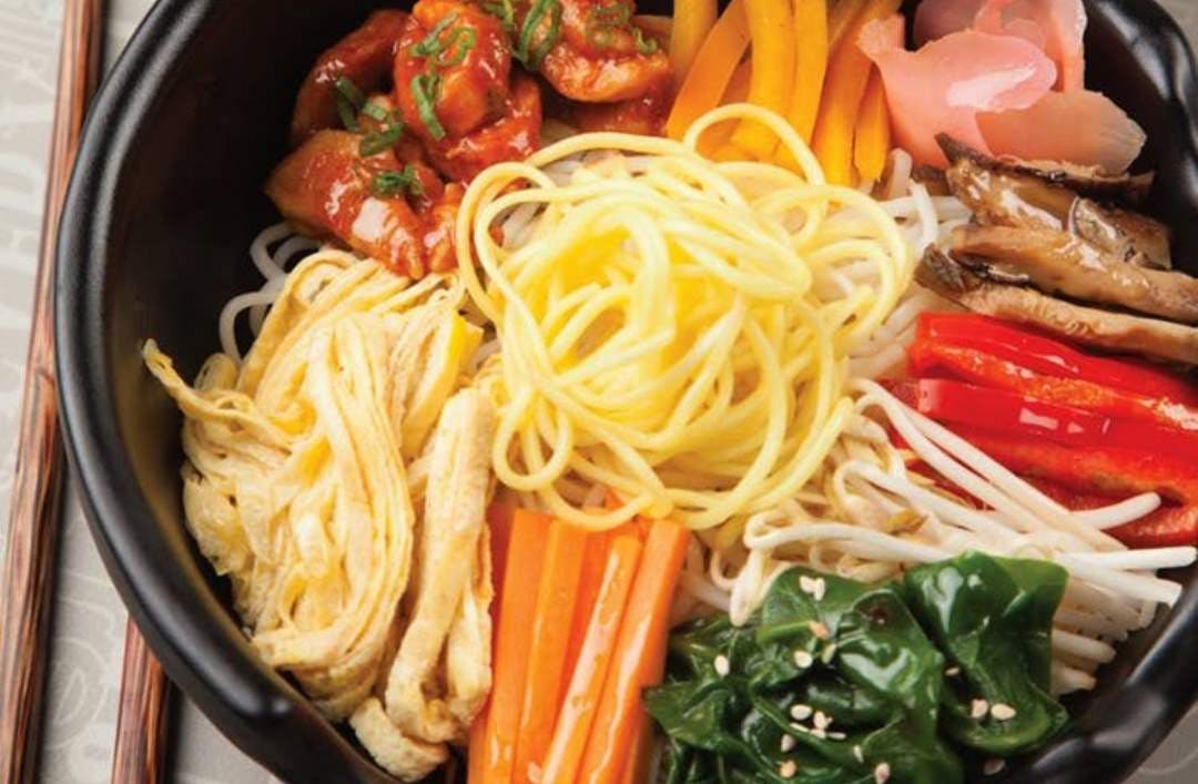 Dish,Food,Cuisine,Ingredient,Spaghetti,Chinese noodles,Capellini,Chow mein,Lo mein,Noodle