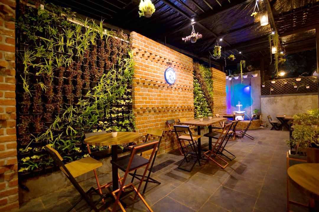 Cafe Restaurant Garden Design / Independence Beer Garden in