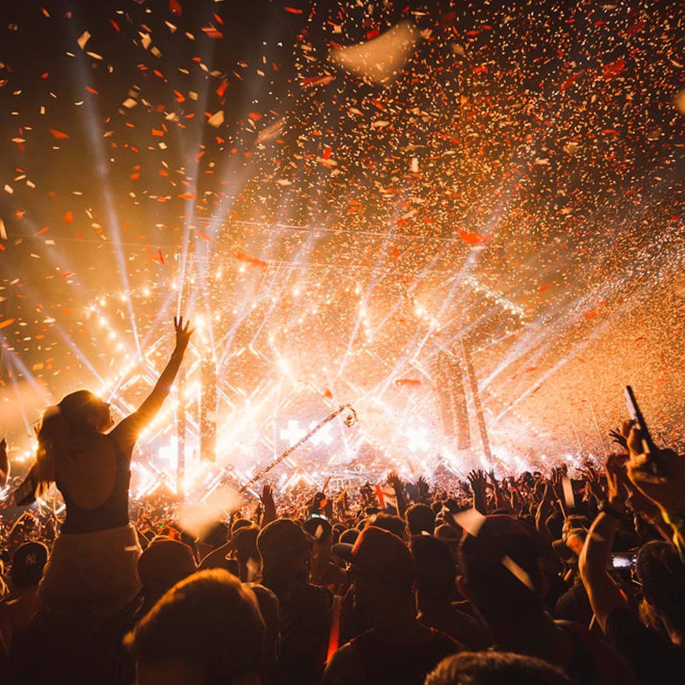 Crowd,Event,Performance,Sky,Night,Fête,Rock concert,Festival,Spectacle,Smoke