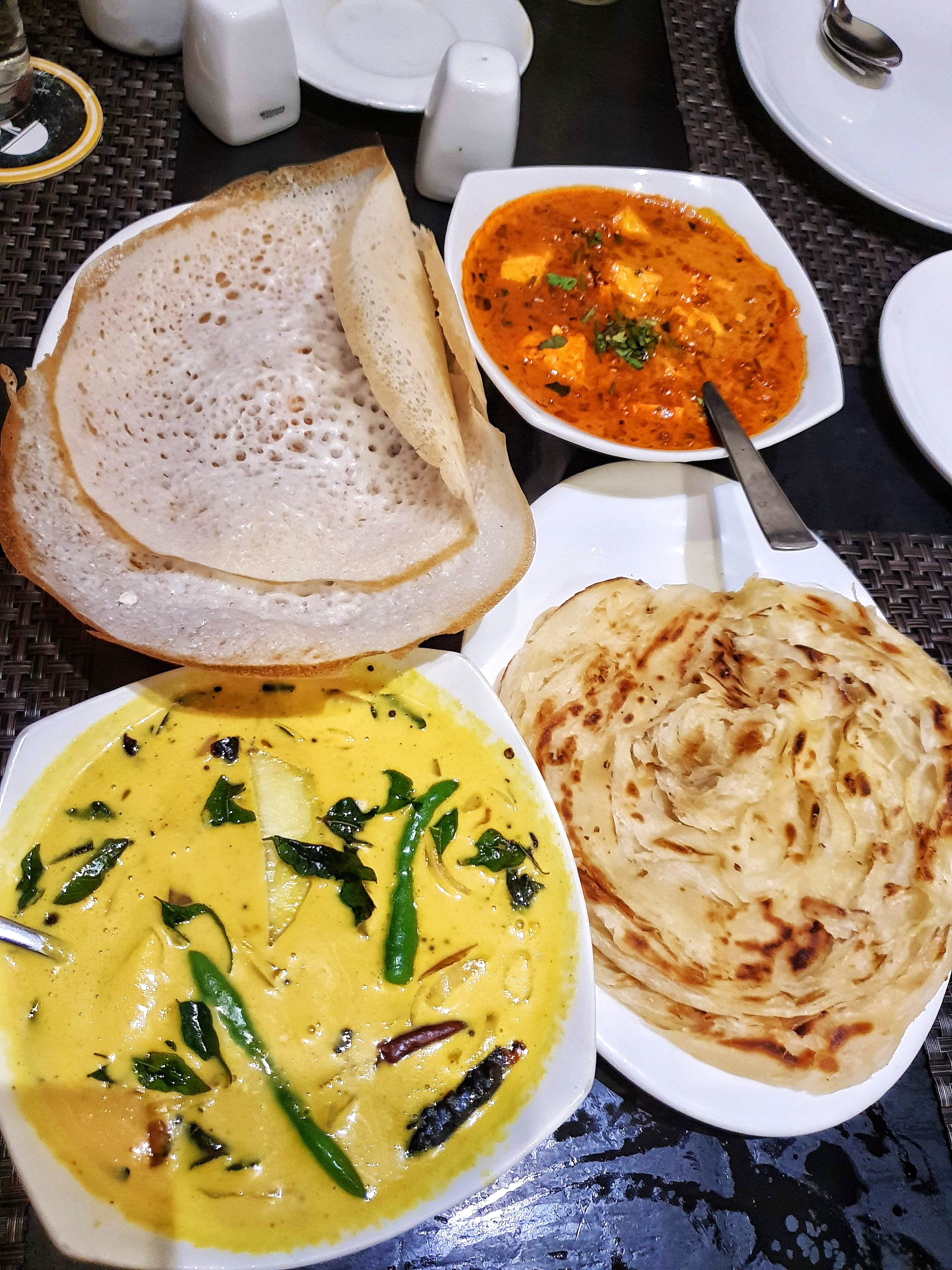 Dish,Food,Cuisine,Naan,Ingredient,Roti,Punjabi cuisine,Produce,Roti canai,Flatbread