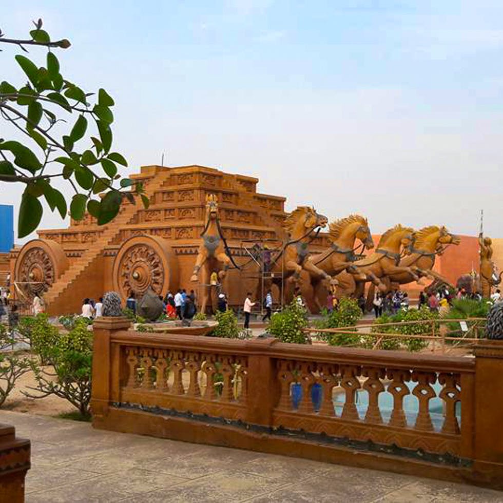 Baahubali Set At Ramoji Film City | LBB, Hyderabad