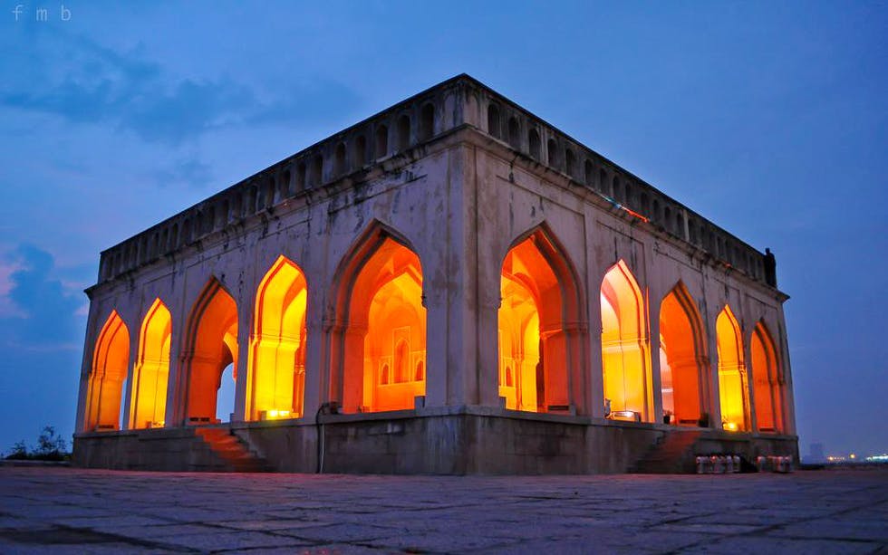 Check Into Heritage Monument Taramati Baradari Lbb Hyderabad