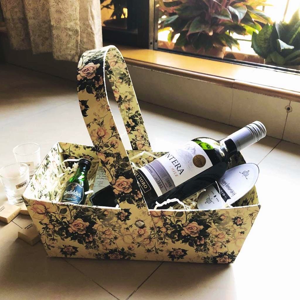 Wine bottle,Bottle,Present