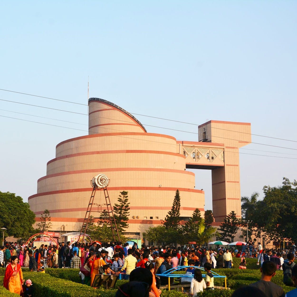 Architecture,Sky,Building,Temple,Crowd,Tourism,Leisure