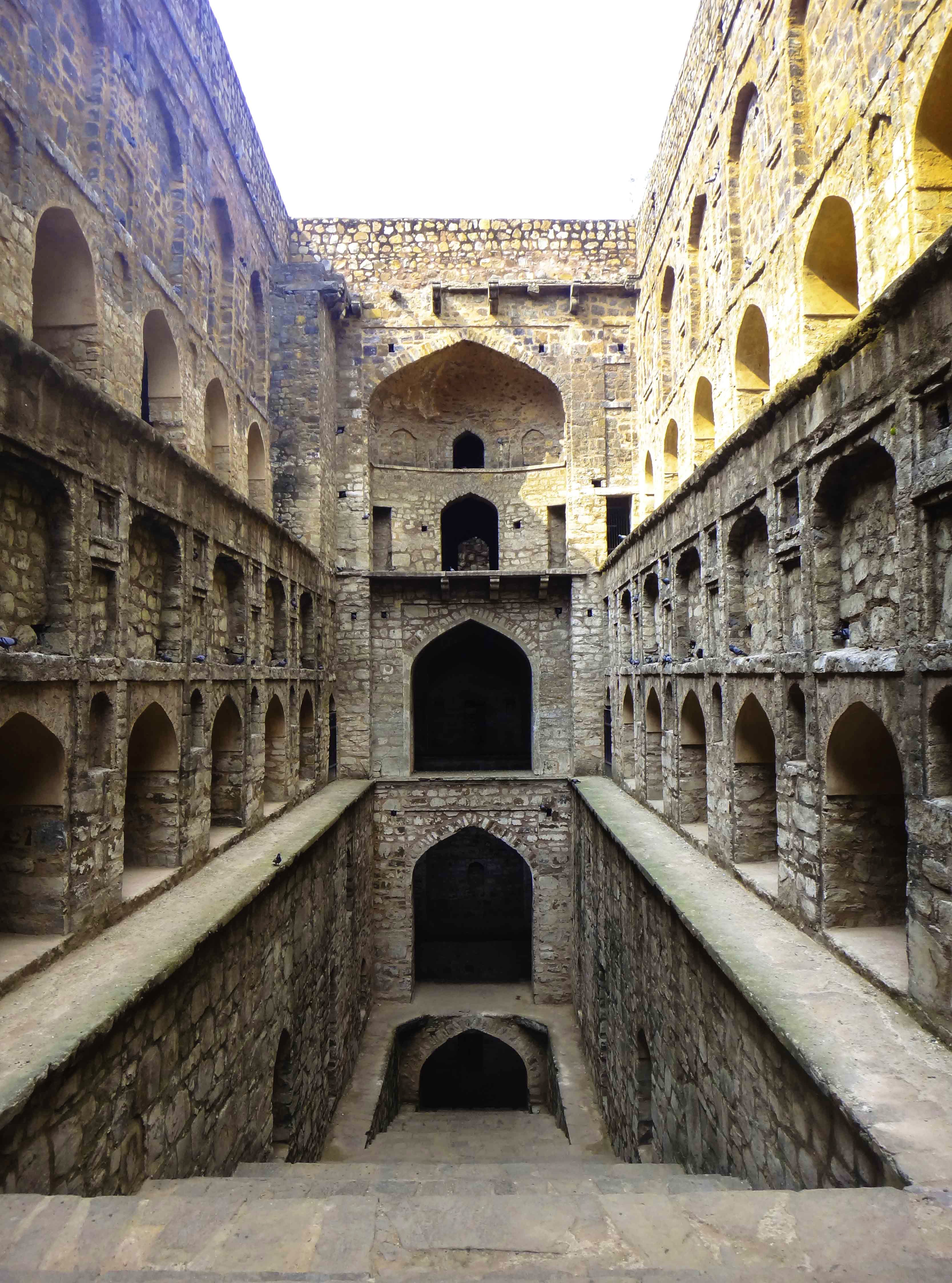 Landmark,Holy places,Architecture,Arch,Historic site,Fortification,Building,Ancient history,Caravanserai,History