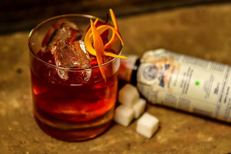 Drink,Alcoholic beverage,Alcohol,Negroni,Liqueur,Sazerac,Distilled beverage,Cocktail,Campari,Old fashioned