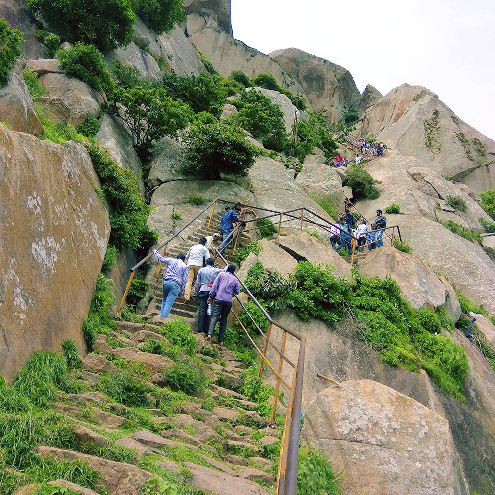 Geological phenomenon,Adventure,Rock,Nature reserve,Outcrop,Hill station,Mountain,Recreation,Grass family,Formation