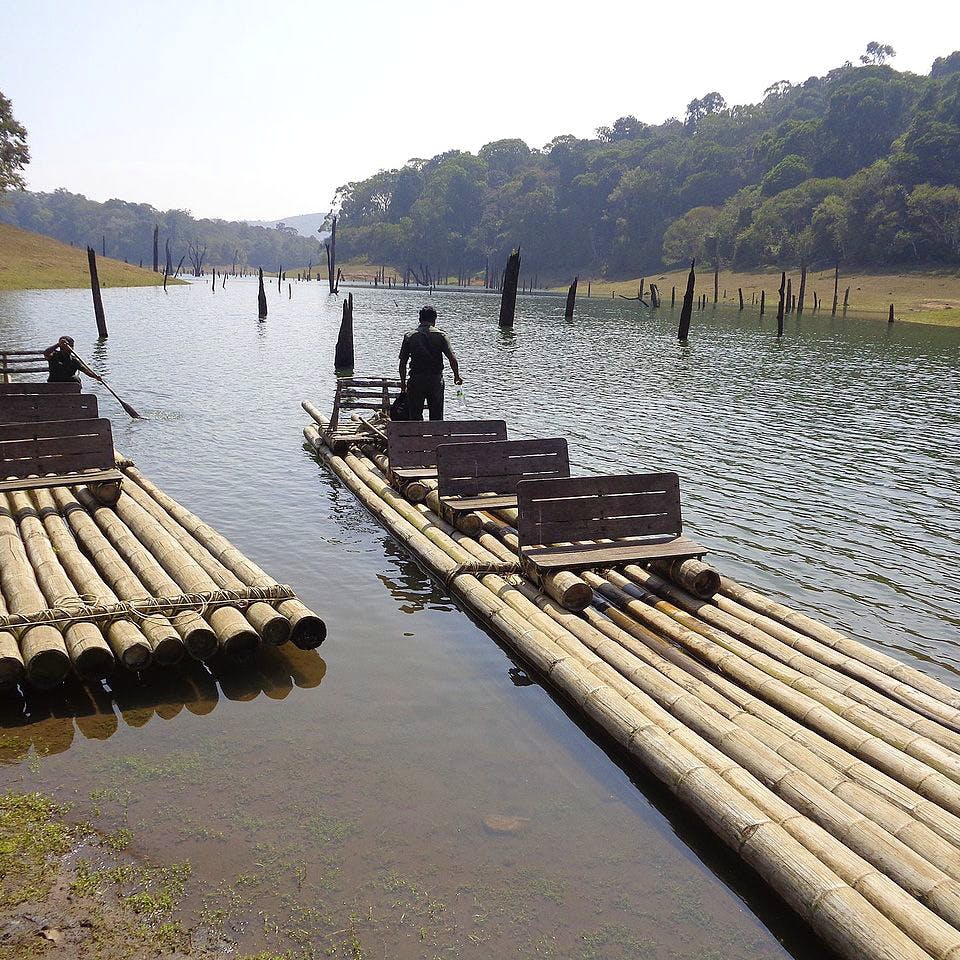 Water,Dock,Vehicle,Pier,River,Raft,Boat,Nonbuilding structure