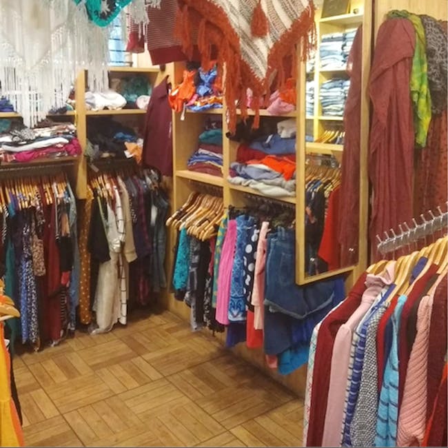 Boutique,Room,Clothing,Closet,Outlet store,Textile,Bazaar,Retail,Outerwear,Building