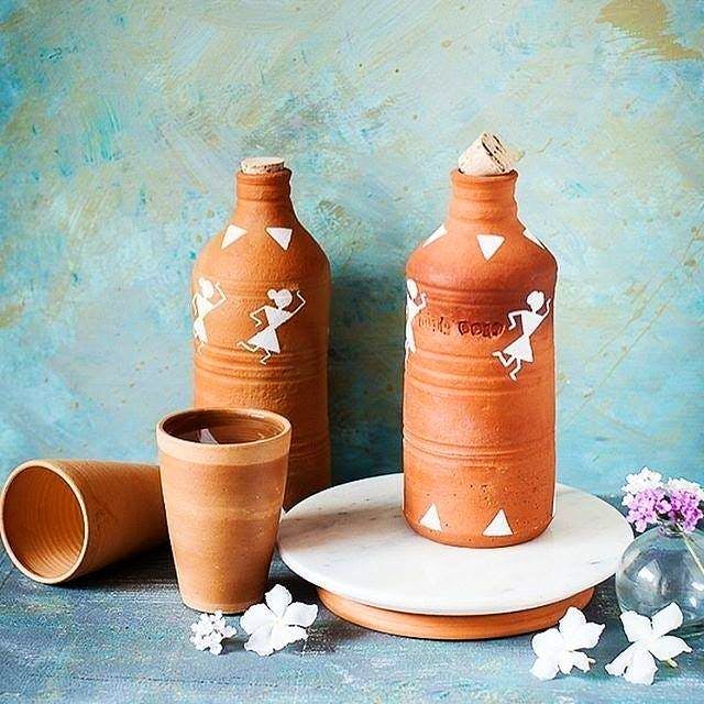 earthenware,Still life,Pottery,Ceramic,Bottle,Jug
