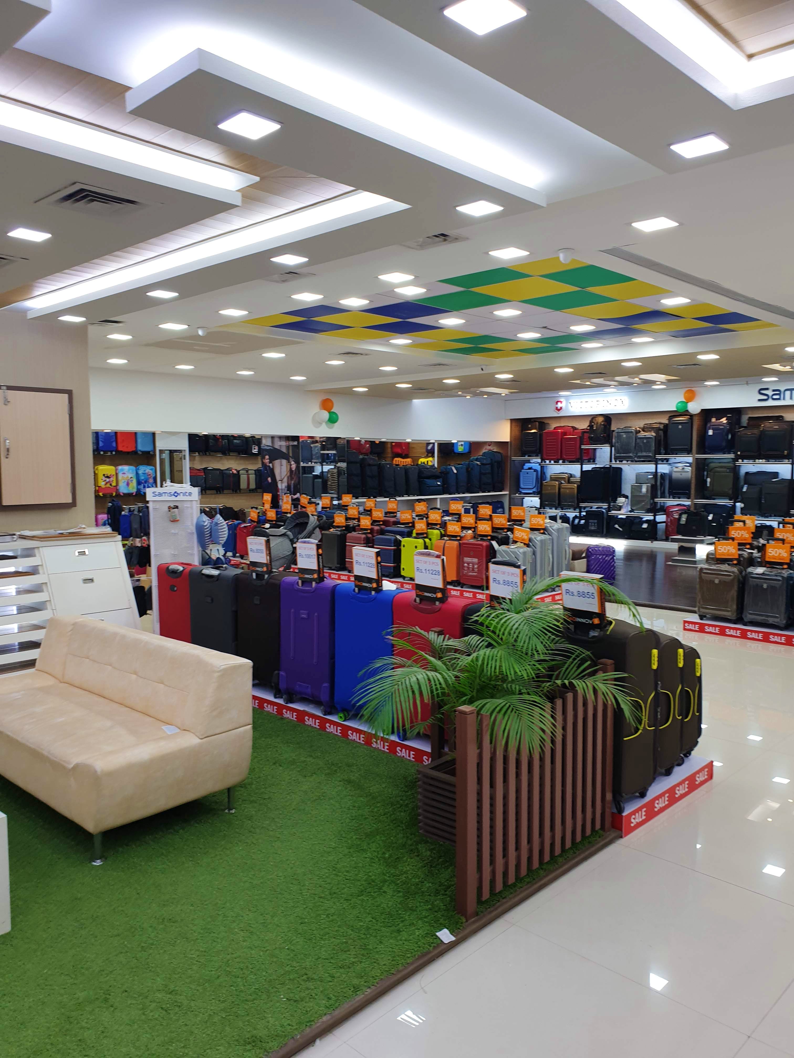 baggit showroom in borivali