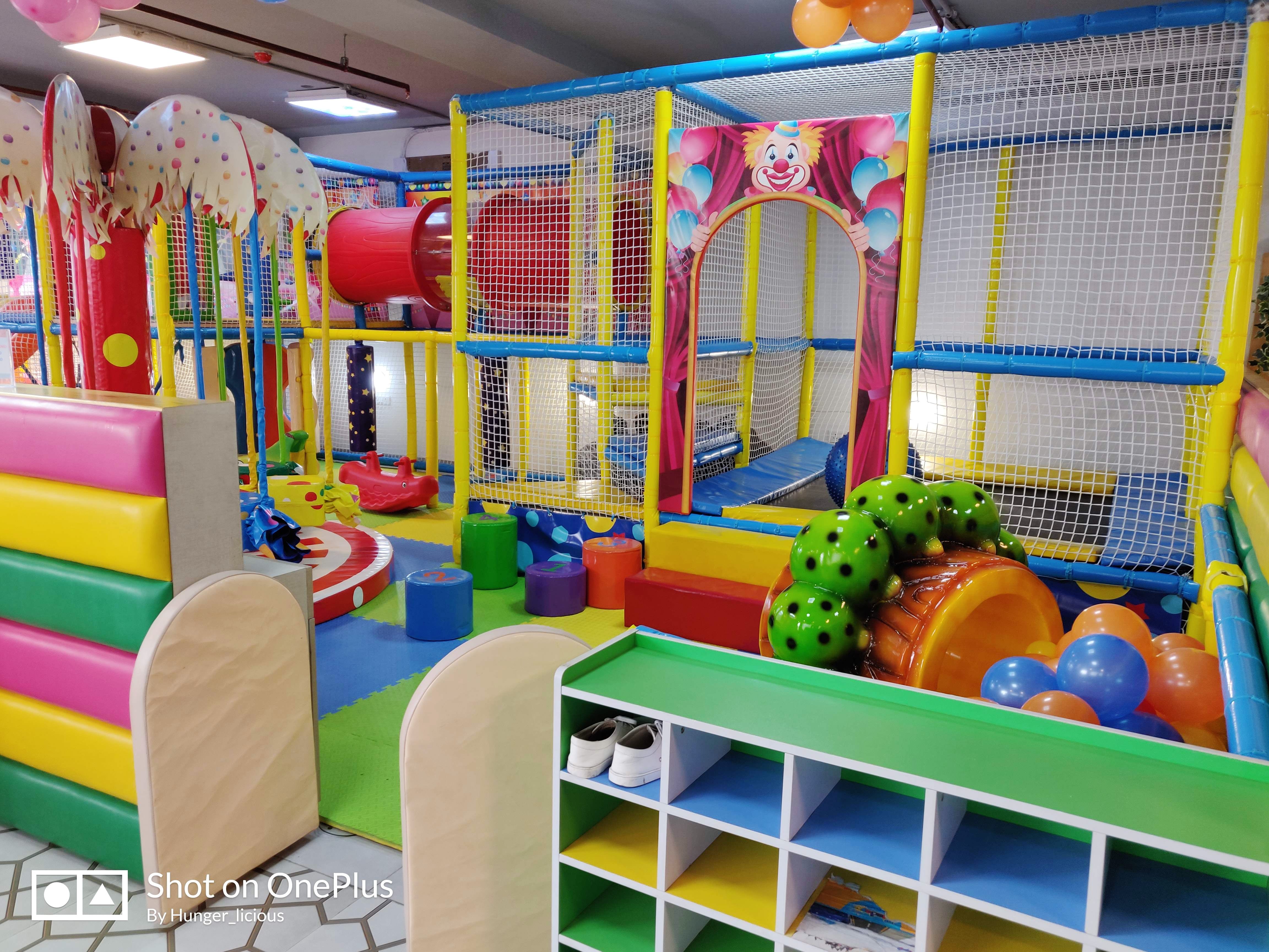 Playground,Public space,Human settlement,Play,Outdoor play equipment,Child,Product,Kindergarten,Room,Toy