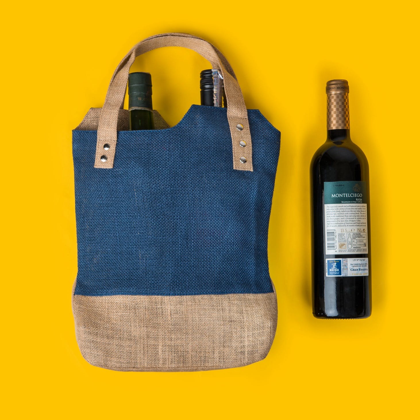 Wine bottle,Bottle,Product,Yellow,Drink,Wine,Bag,Drinkware,Liqueur