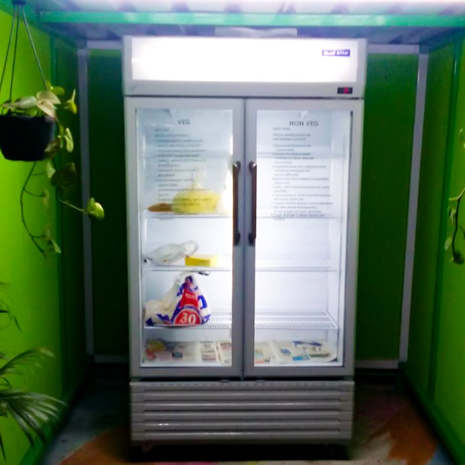 Refrigerator,Major appliance,Kitchen appliance,Green,Home appliance,Freezer,Machine