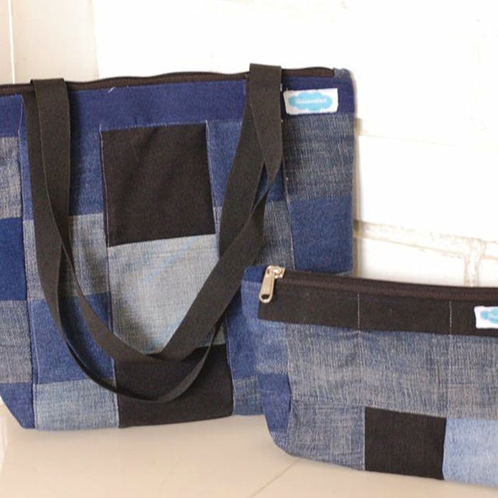Bag,Blue,Messenger bag,Handbag,Diaper bag,Design,Luggage and bags,Textile,Tote bag,Fashion accessory