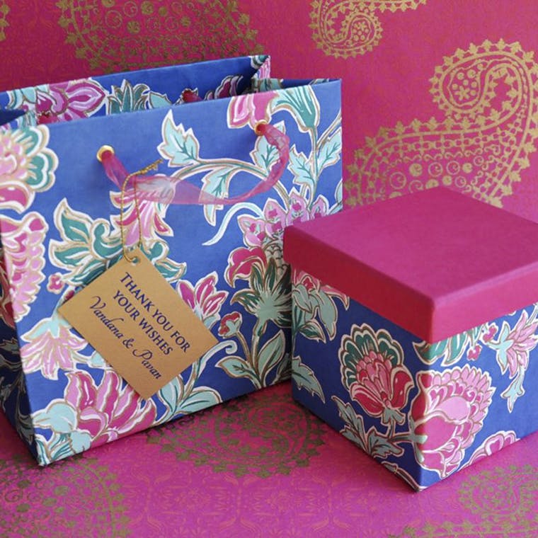 Box,Party favor,Present,Packaging and labeling