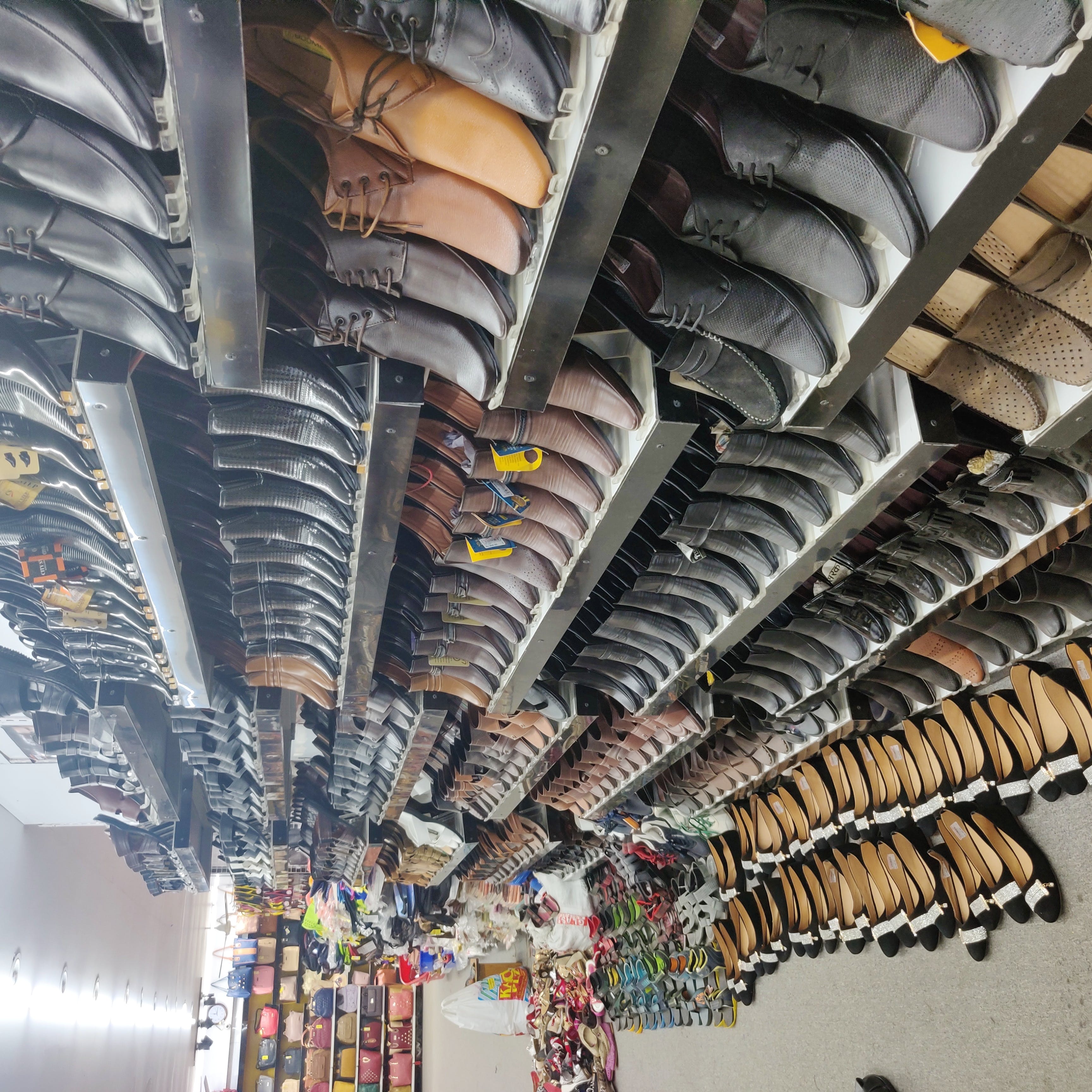 crocs showroom in t nagar