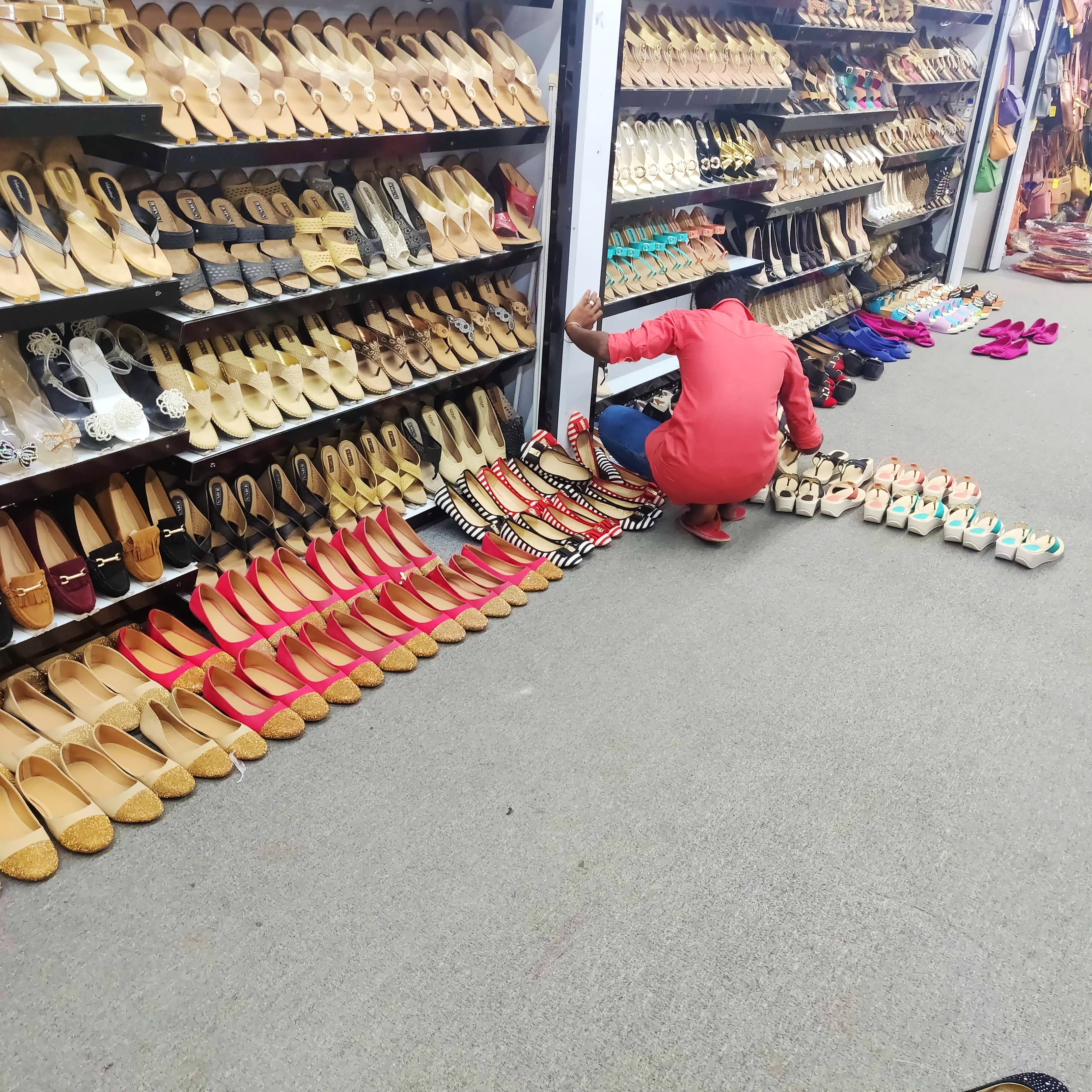 crocs showroom in t nagar